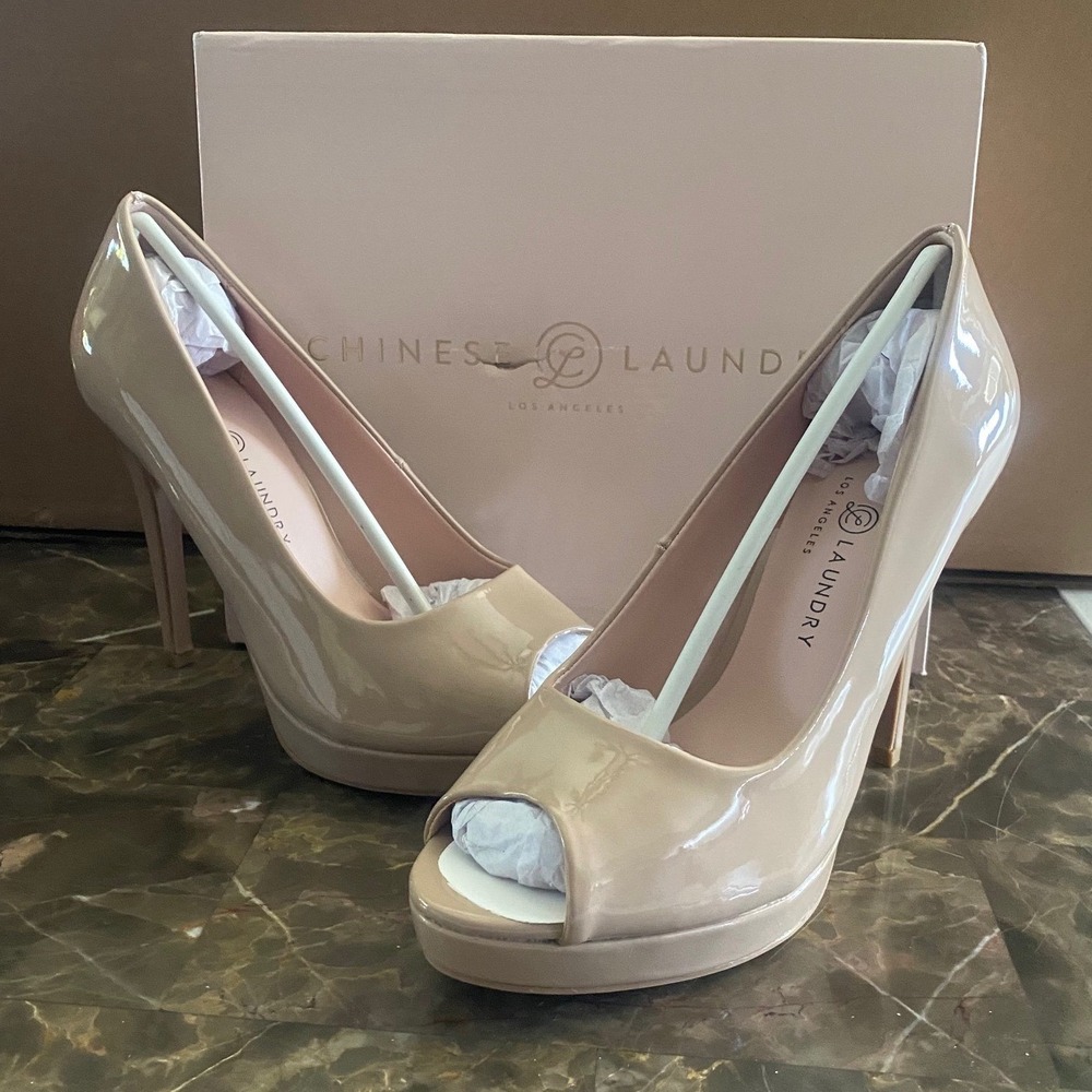 Chinese Laundry Holliston Nude Patent Peep Toe Platform Pumps‎ Heels Size 9 NEW